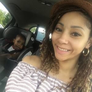 Meet your Posher, Marisa